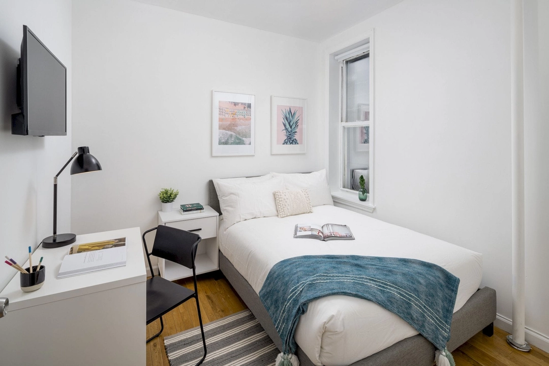 E 59th St #488 - 4