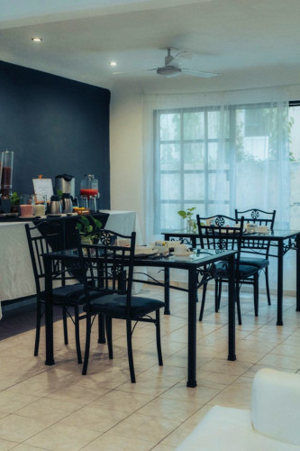 Coral Negro Home - Gallery - 54