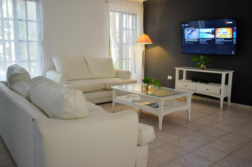 Coral Negro Home - Gallery - 8