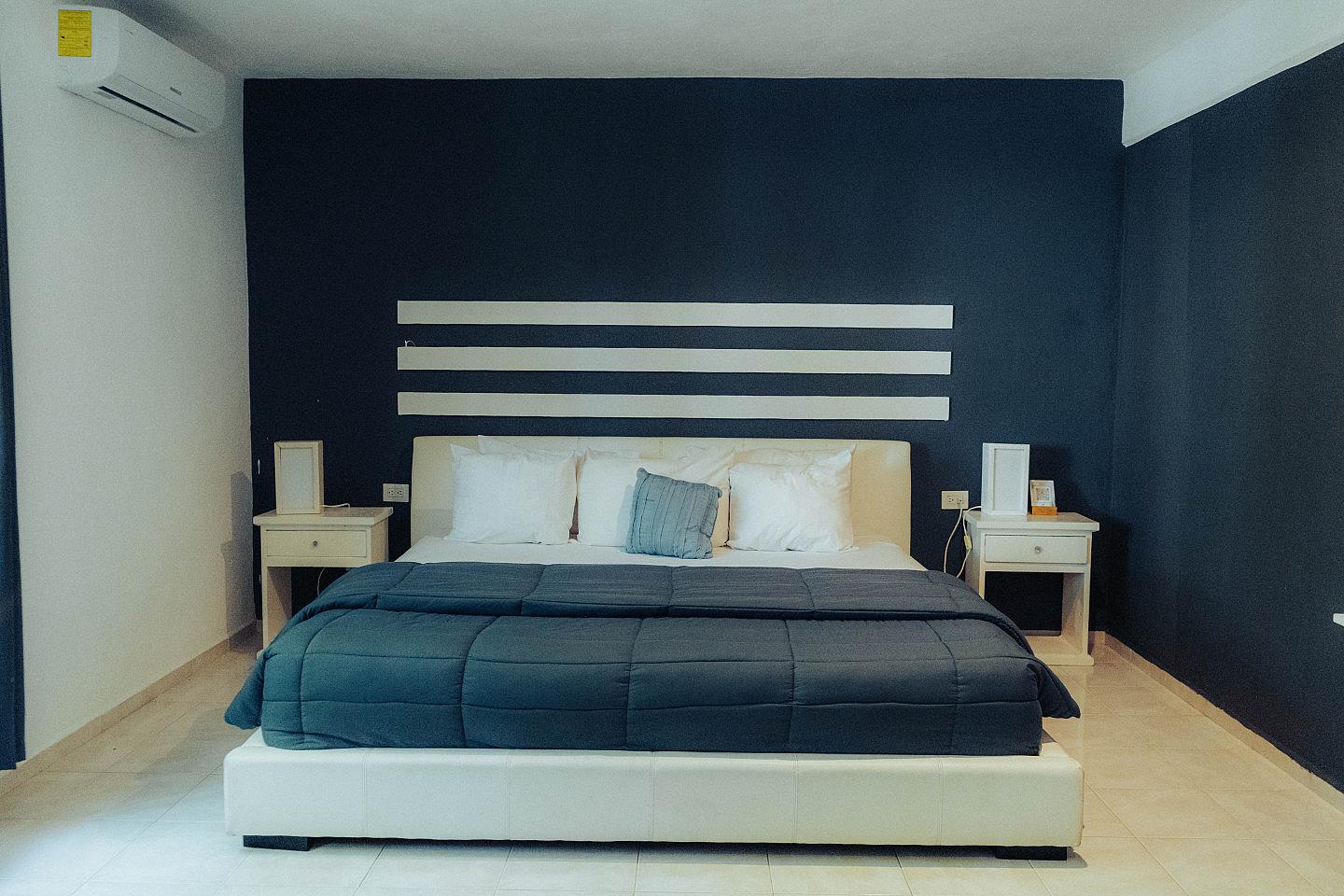 Private Room 2 - Exclusive Adults Only Coliving Oasis Steps from Tranquil Playacar Beach - Gallery - 19