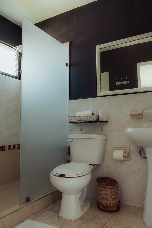 Private Room 3 - Exclusive Adults Only Coliving Oasis Steps from Tranquil Playacar Beach - Gallery - 13
