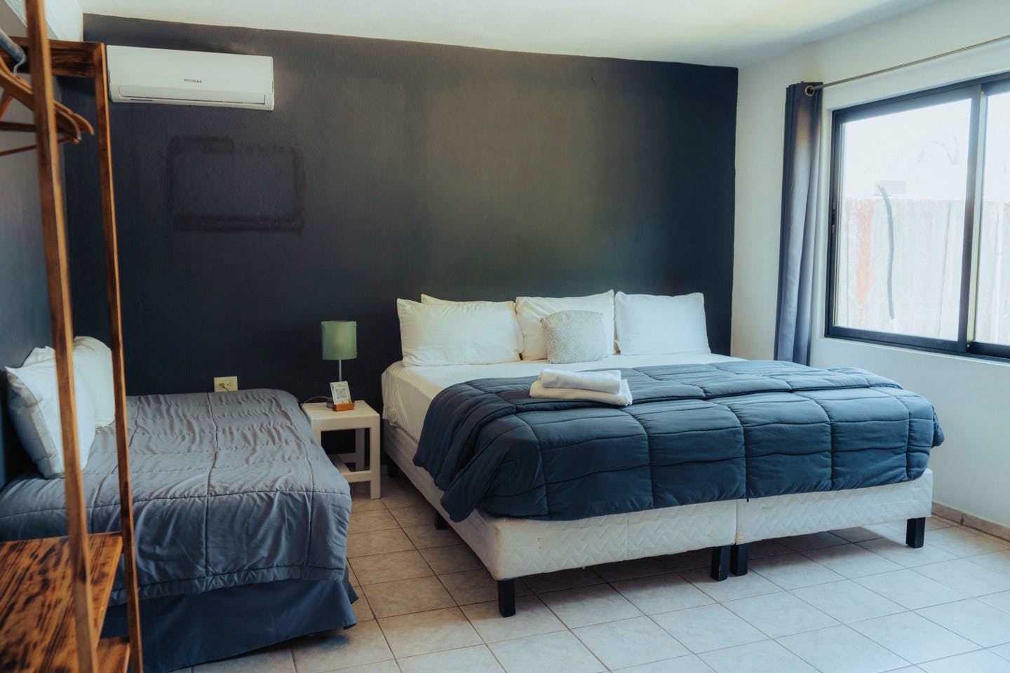 Private Room 3 - Exclusive Adults Only Coliving Oasis Steps from Tranquil Playacar Beach - Gallery - 9