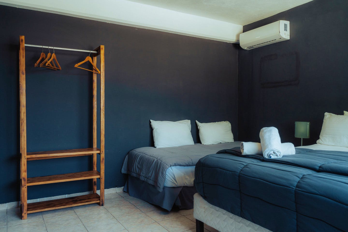 Private Room 3 - Exclusive Adults Only Coliving Oasis Steps from Tranquil Playacar Beach - Gallery - 8