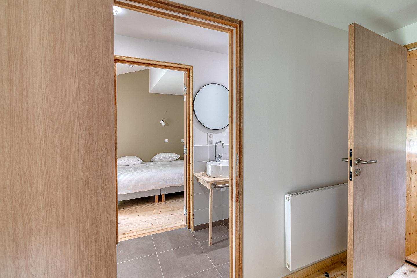 Bed In A 4-Bed Mixed Gender Room - 5