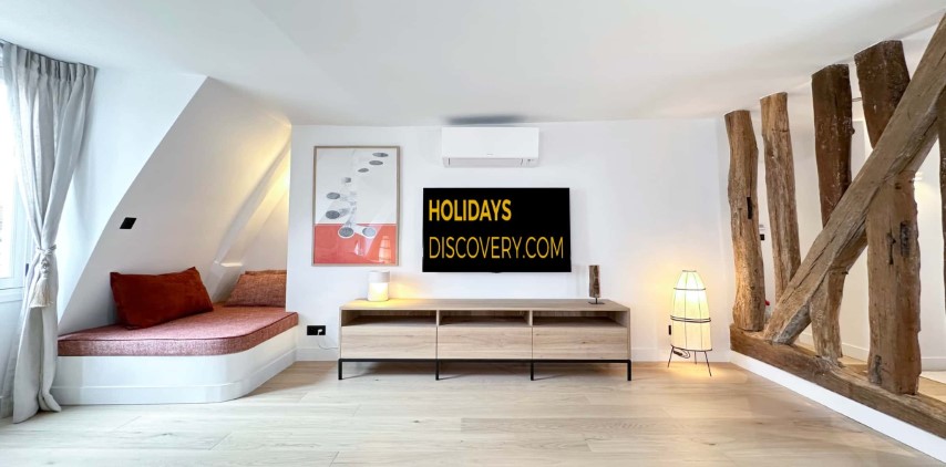 Spacious & Luxurious Apartment