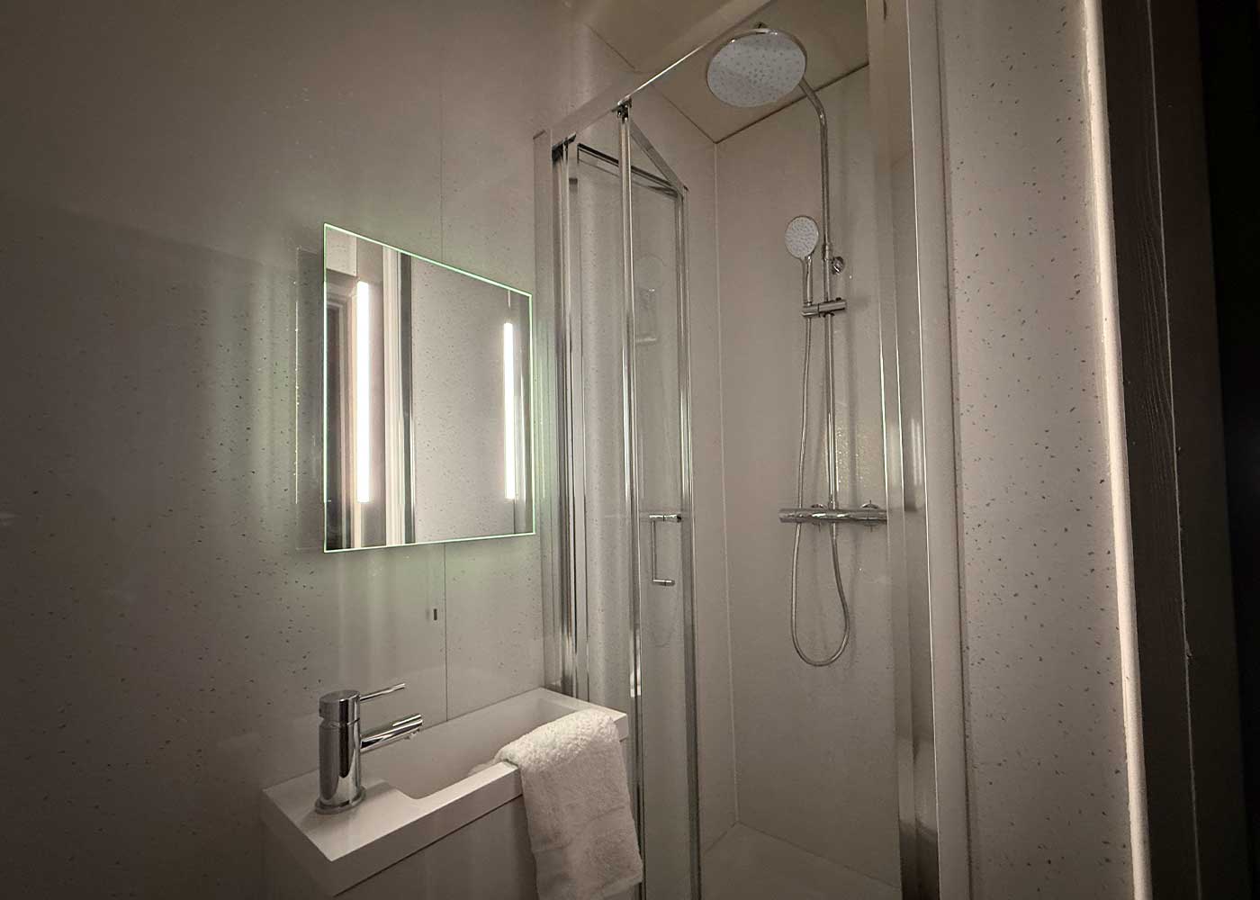 Non Ensuite - Ivy Halls - Gallery - 2