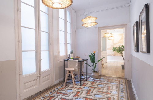 Bright double bedroom near Urquinaona metro station - Gallery - 6