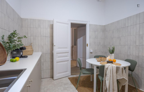Bright double bedroom near Urquinaona metro station - Gallery - 20