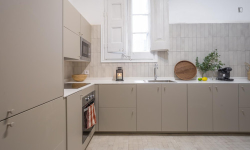 Bright double bedroom near Urquinaona metro station - Gallery - 23