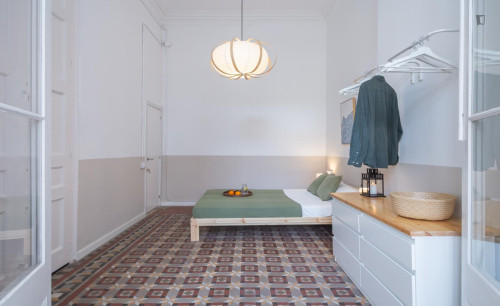 Neat double bedroom near Urquinaona metro station - Gallery - 8