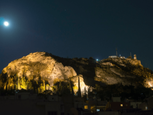 Central Lycabettus view pr bathroom
