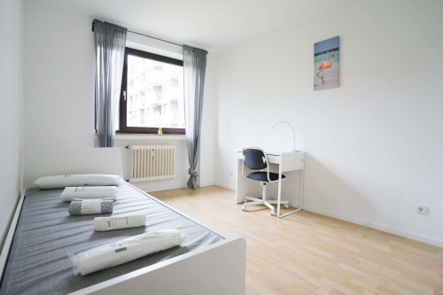 Kölner Landstraße - Room 1