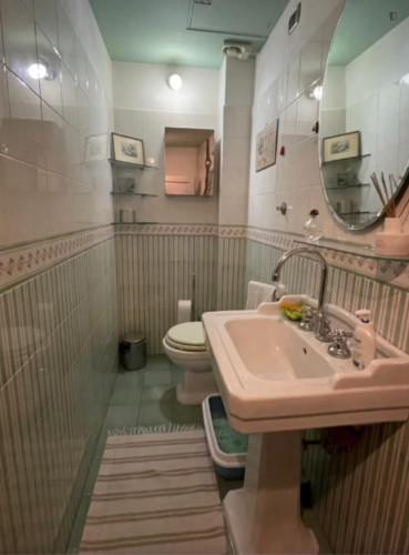 Single Bedroom in a 2-Bedroom Apartment in Florence - Gallery - 12