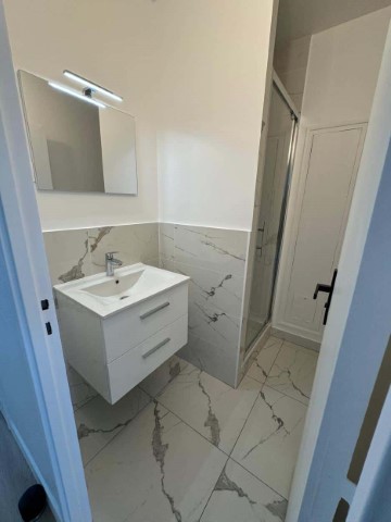 Room - ALL MARCEL CERDAN 3EME ETAGE AVEC ASCENSEUR - Gallery - 2