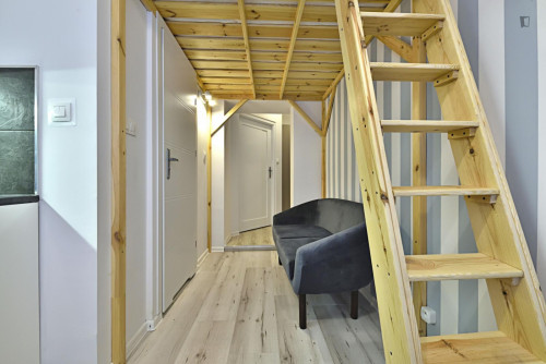 Lovely mezzanine studio close to the University of Lodz