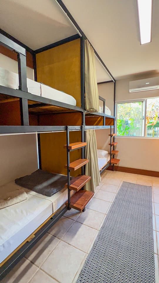 Bed In A 6-Bed Mixed Gender Room - 3
