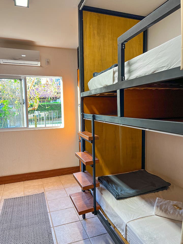Bed In A 6-Bed Mixed Gender Room - 2