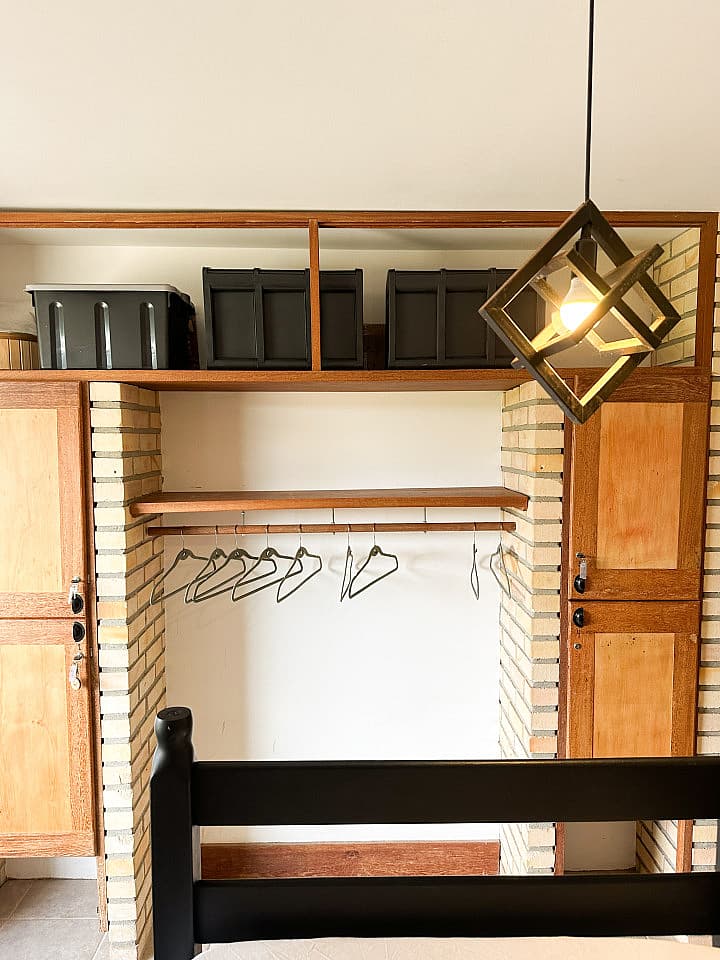 Bed In A 4-Bed Females Only Room - Manoel Pedro da Silveira Home - Gallery - 3
