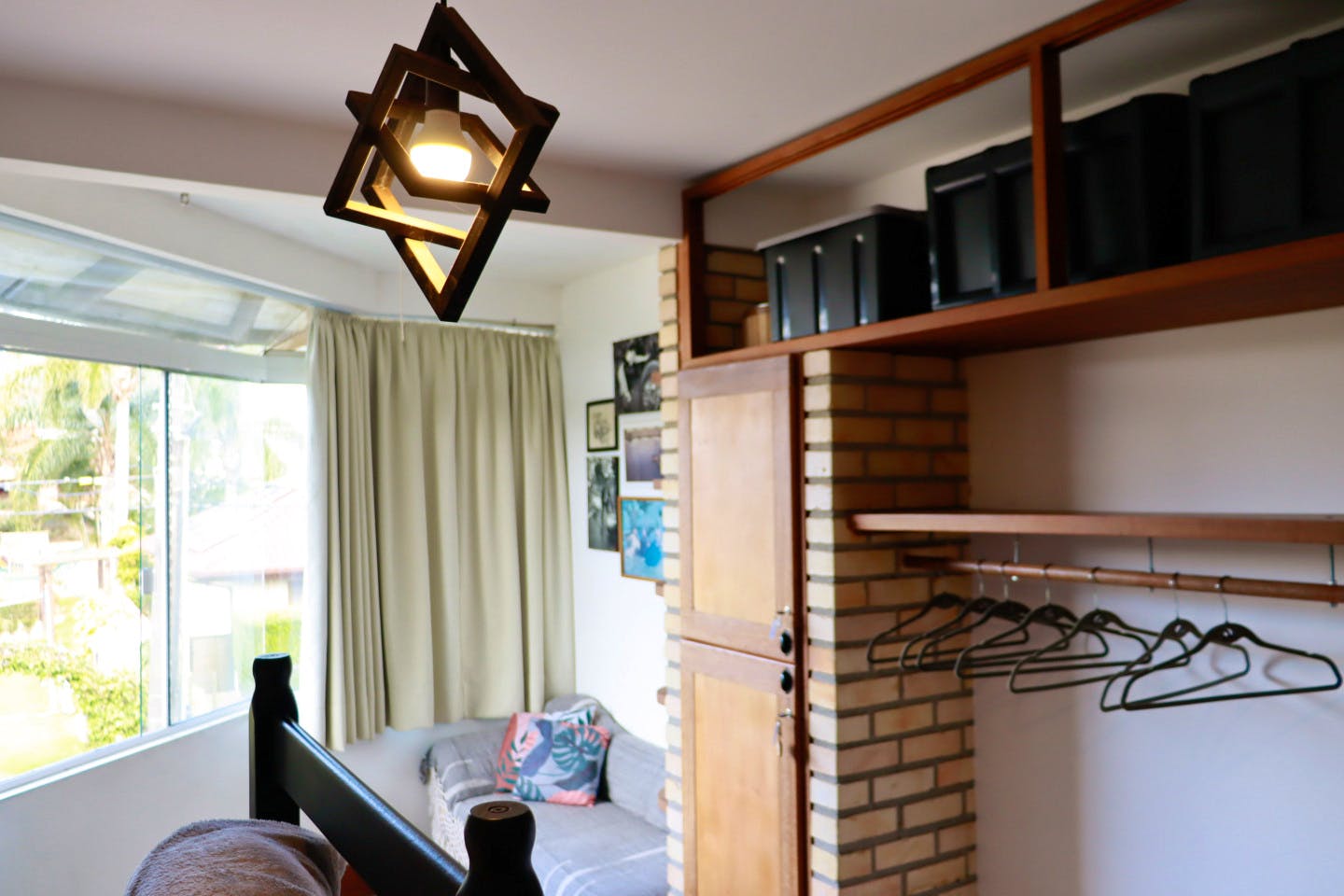Bed In A 4-Bed Females Only Room - Manoel Pedro da Silveira Home - Gallery - 28
