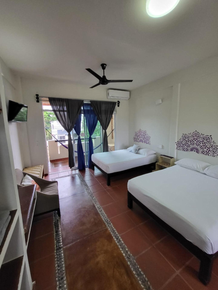 Bed In A 2-Bed Mixed Gender Room - Vibrant Coliving Space on the Beach in Oaxaca Residence - Gallery - 17
