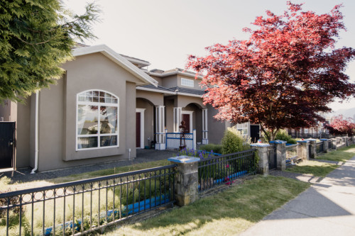 Spacious and Social Coliving in Vibrant Metrotown, Burnaby