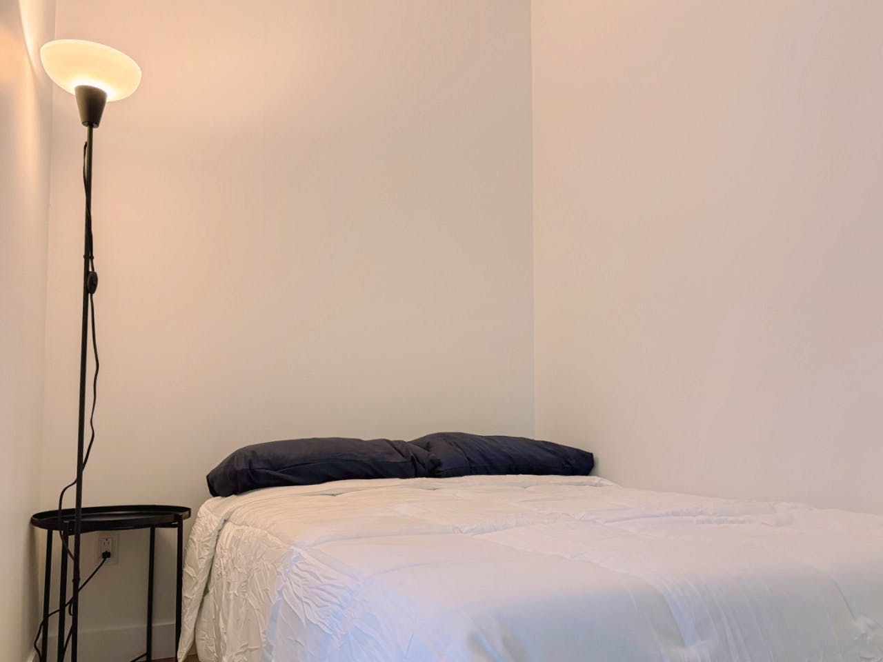  Private  -  Stylish Coliving Oasis in Downtown Montréal's Vibrant Ville-Marie  - Gallery -  10