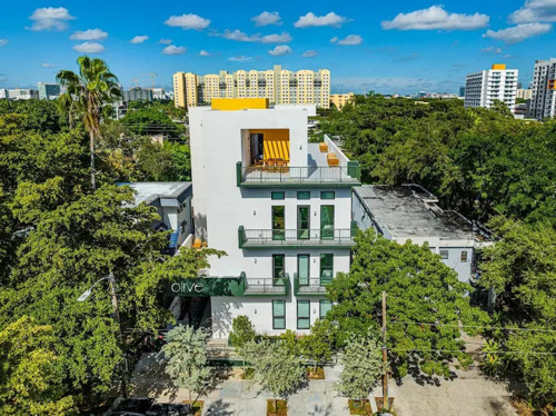 Urban Coliving Retreat in Vibrant Little Havana with Modern Amenities