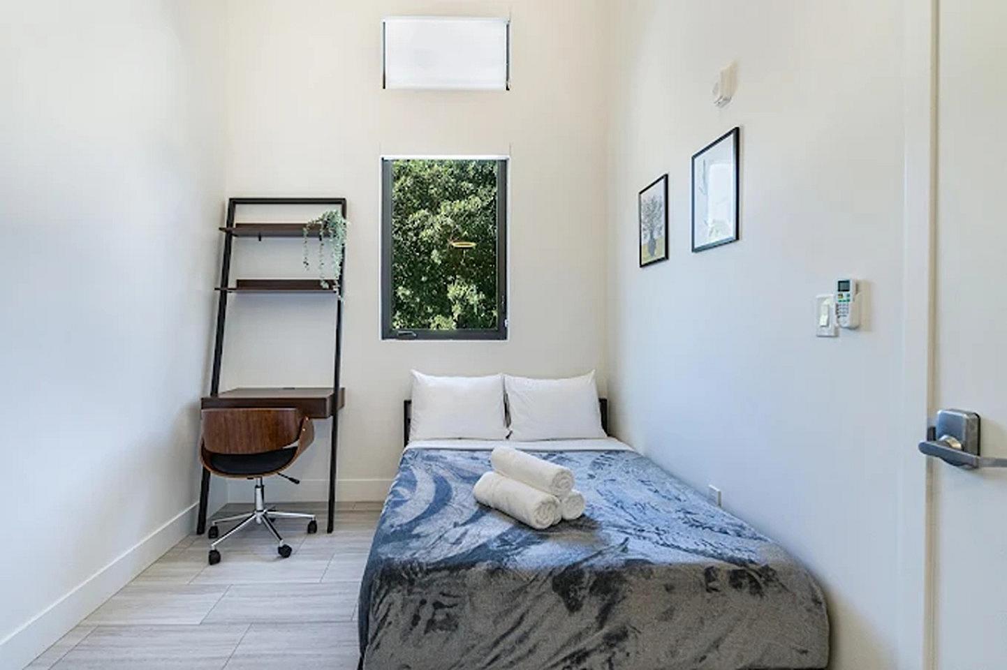 Private Bedrooms 2 - Urban Coliving Retreat in Vibrant Little Havana with Modern Amenities - Gallery - 2