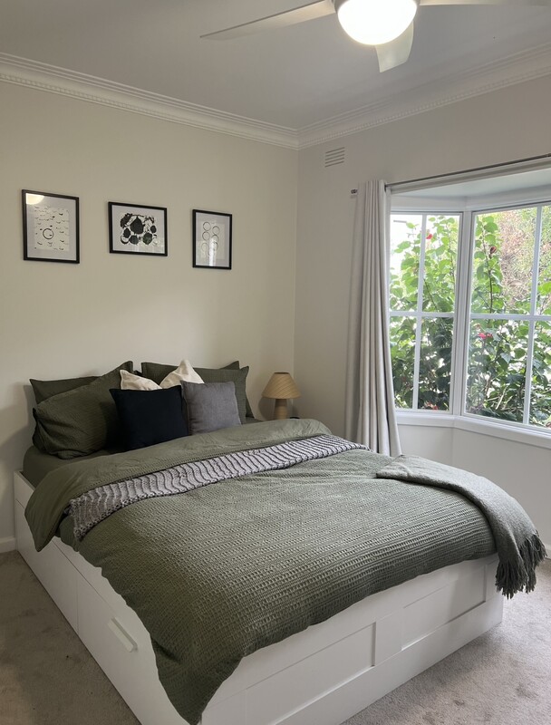  Master(Single Bed)  -  Lush garden stay, walk to the beach  - Gallery -  1