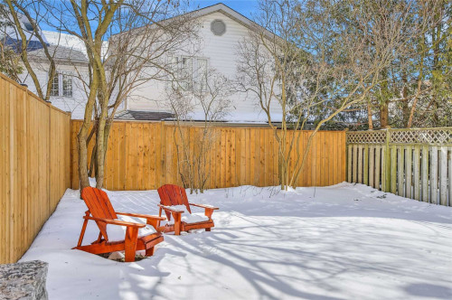 Modern 6-Bedroom Coliving Haven in Peaceful Westvale, Waterloo