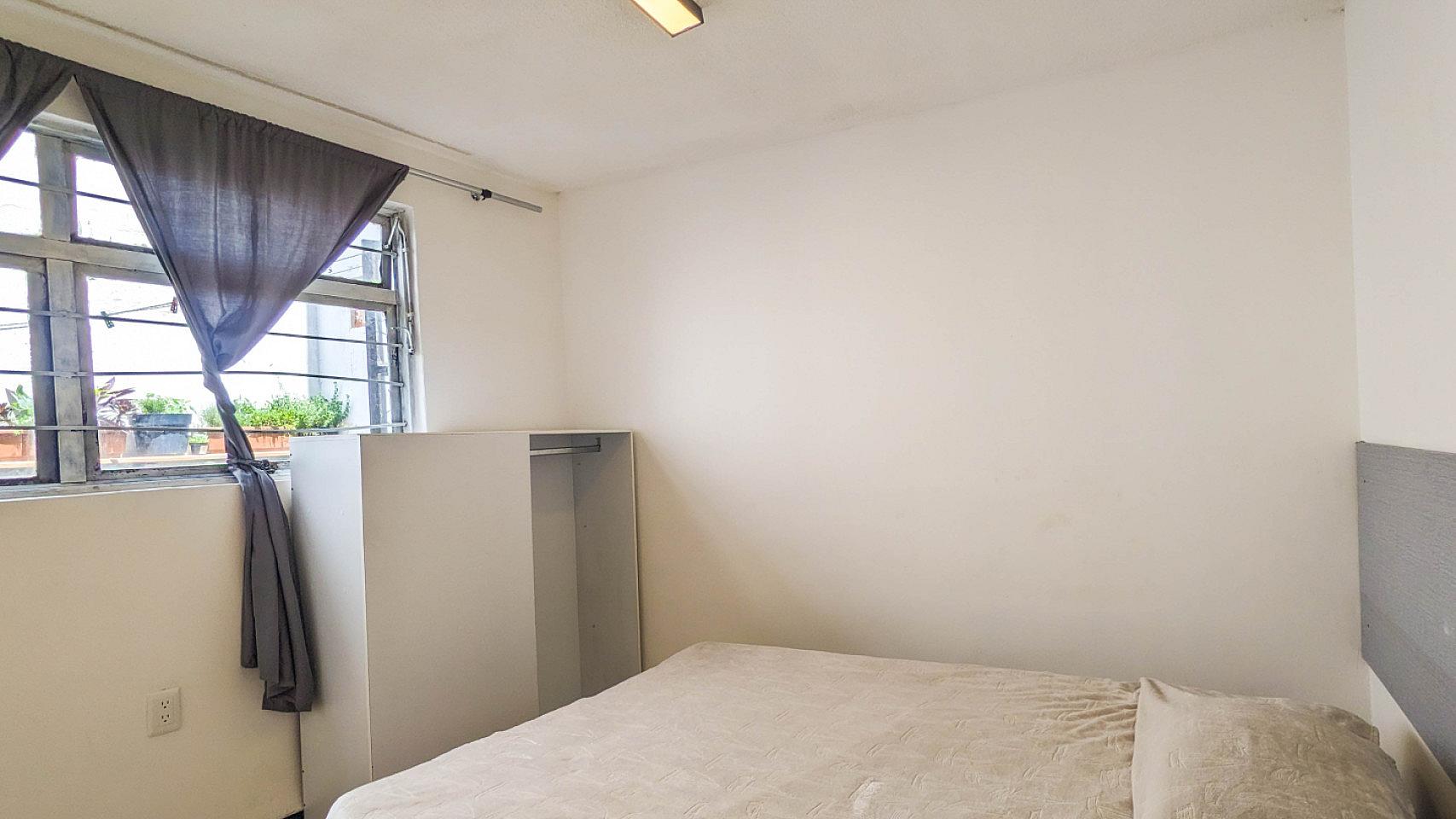 Private Room With Private Bathroom - 11
