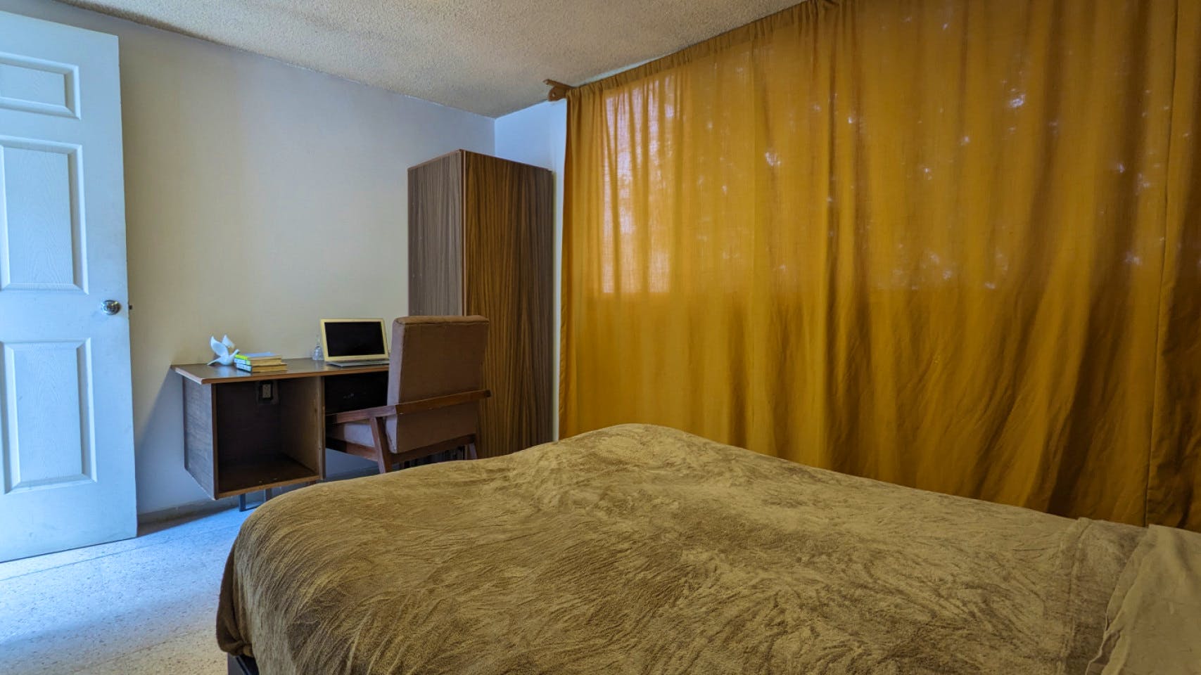  Private Room With Shared Bathrooms  -  Calm and Affordable Coliving in Peaceful Ciudad Satélite Residence  - Gallery -  13