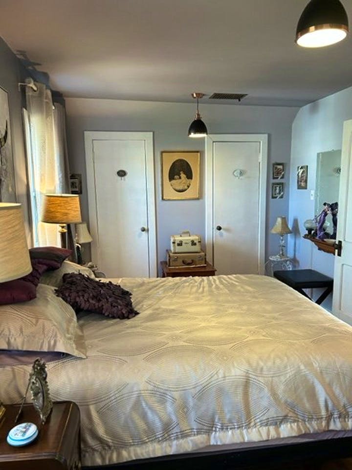  Private Room 1  -  Stylish Classic House w/ Backyard close to Lac-à-la-Tortue  - Gallery -  12