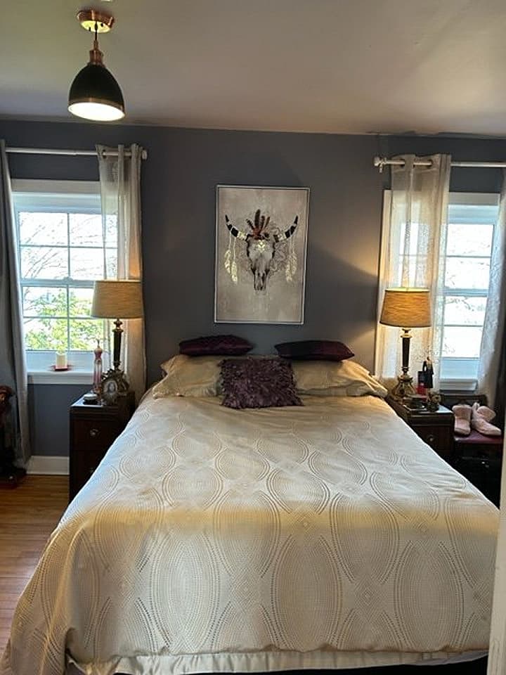  Private Room 1  -  Stylish Classic House w/ Backyard close to Lac-à-la-Tortue  - Gallery -  4