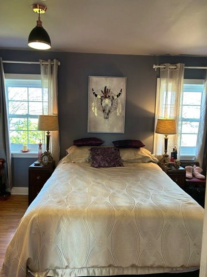  Private Room 1  -  Stylish Classic House w/ Backyard close to Lac-à-la-Tortue  - Gallery -  1