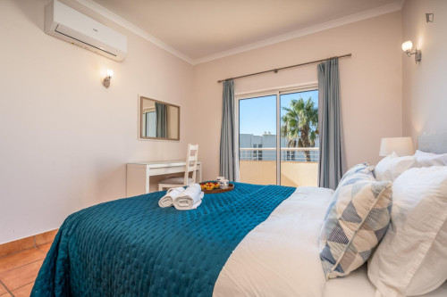 Bright 2-bedroom flat near the Porto Mós Beach - Gallery - 9