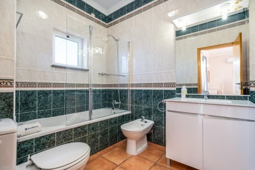 Bright 2-bedroom flat near the Porto Mós Beach - Gallery - 22