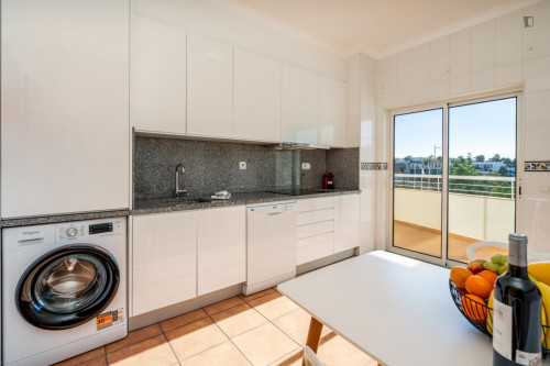 Bright 2-bedroom flat near the Porto Mós Beach - Gallery - 13