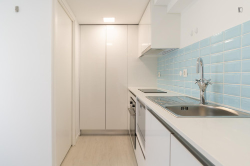 Pleasant 2-bedroom flat near the Praia da Vila Nazaré - Gallery - 17