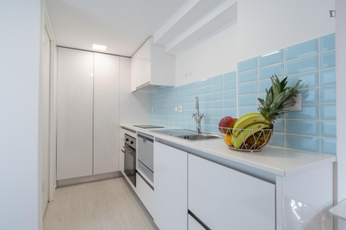 Pleasant 2-bedroom flat near the Praia da Vila Nazaré - Gallery - 22