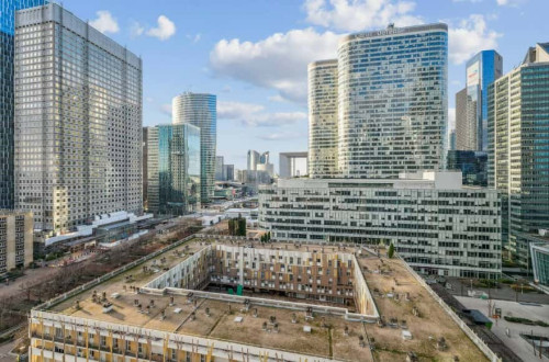 Studio au prestigieux parvis de La Défense