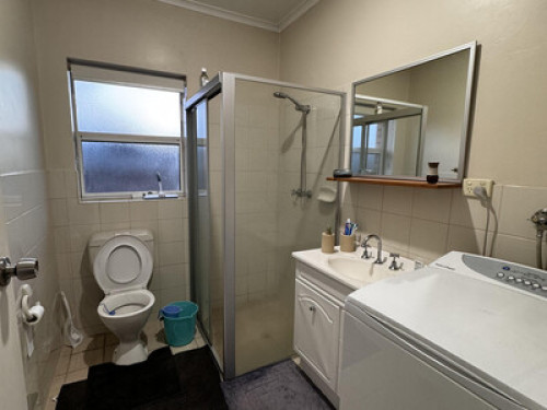 1 bedroom near the city. 