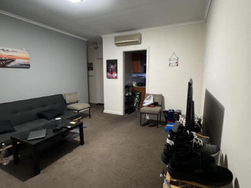 1 bedroom near the city. 