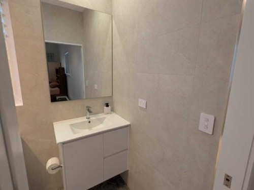 Beautiful queen size bedroom! 