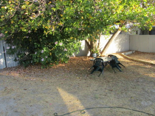 Easy going house hold 