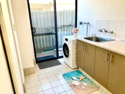 Clean and spacious room - Gallery - 23