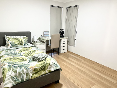 Clean and spacious room - Gallery - 2