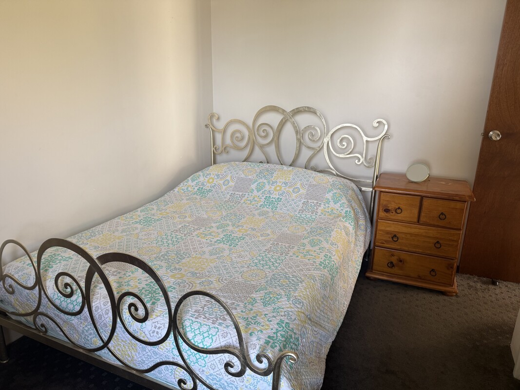 Room 3 (Double Bed) Pool View(Single Bed) - 1