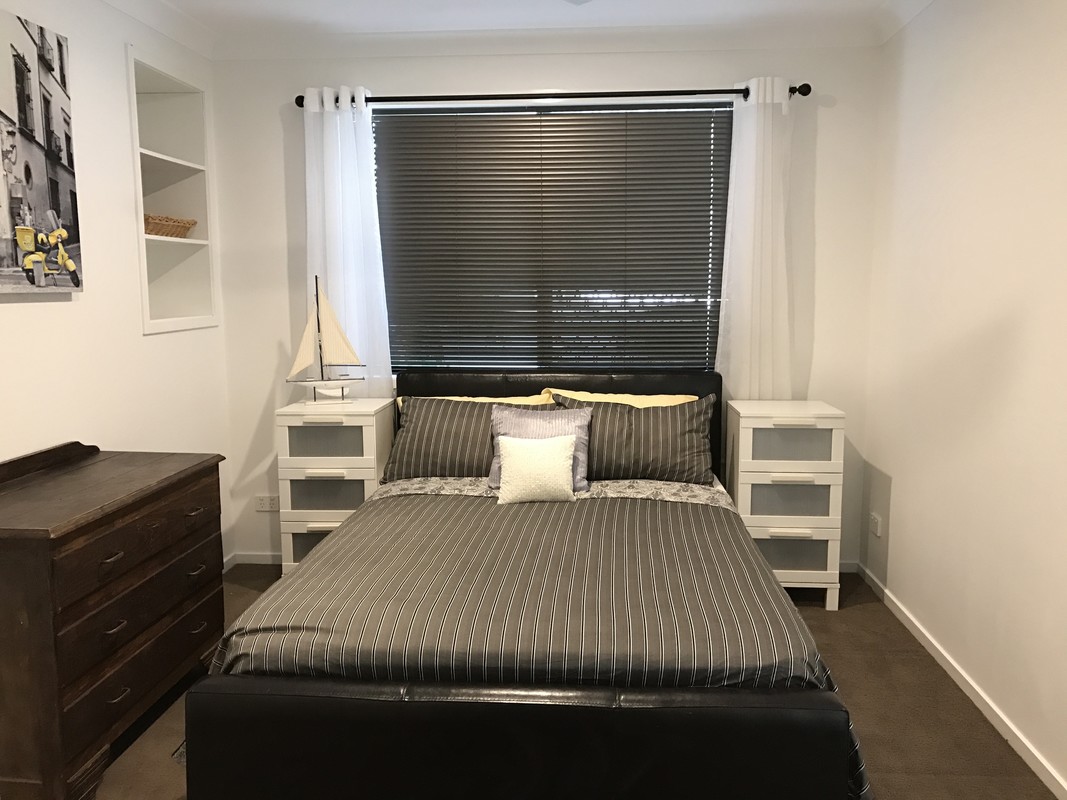  Fully Self Contained 1 Bedroom Flat(Full Room)  -  Fully self contained 1 bedroom flat  - Gallery -  1