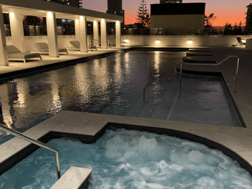 Surfers Paradise high life